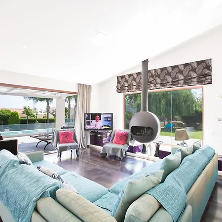 Casa vacanze 4 Schlafzimmer Mit Pool Im Zentrum Von Protaras